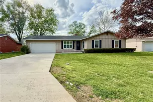 307 Strecker Ln, Marietta, OH 45750 - Photo 1