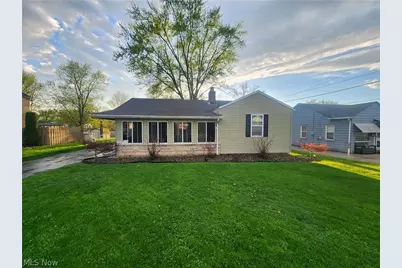 7352 Westview Drive, Youngstown, OH 44512 - Photo 1