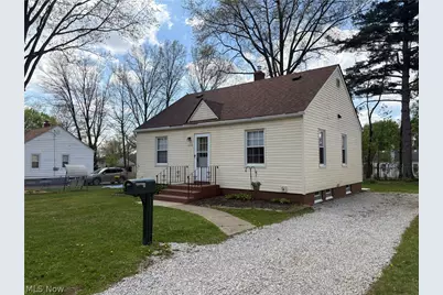 1216 Hardesty Boulevard, Akron, OH 44320 - Photo 1