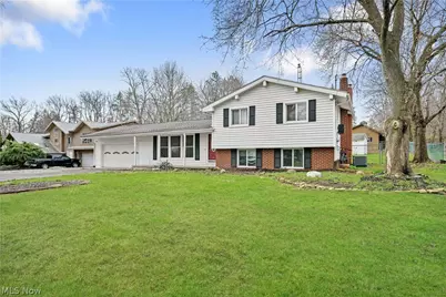 2862 Byron Drive, North Canton, OH 44720 - Photo 1