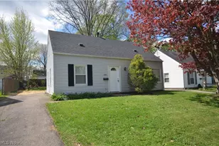 390 Morrison Ave, Cuyahoga Falls, OH 44221 - Photo 1