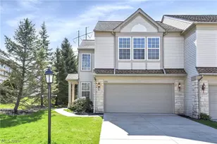 1370 N Yorkshire Dr, Grandview Heights, OH 44147 - Photo 1