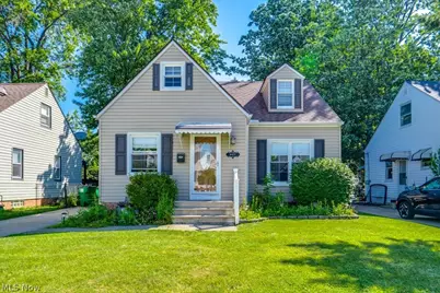 407 E 330th Street, Willowick, OH 44095 - Photo 1