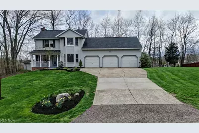 717 Pine Hills Drive SW, Massillon, OH 44646 - Photo 1