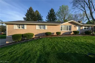 916 Buena Vista, Canton, OH 44714 - Photo 1