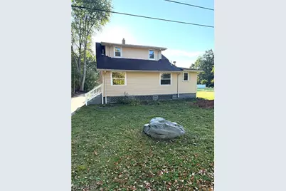 3687 Franklin Avenue, Hubbard, OH 44425 - Photo 1