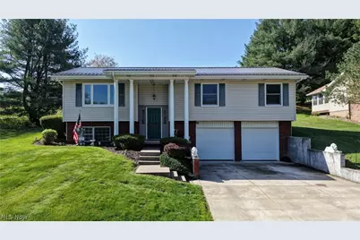 592 Hilan Avenue SW, New Philadelphia, OH 44663 - Photo 1