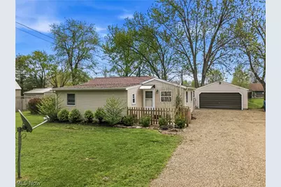 6982 McClure Road, Hubbard, OH 44425 - Photo 1