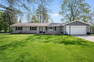 7819 Glenn Allen Dr, Sagamore Hills, OH 44067 - Photo 1