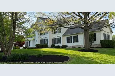 735 Jamestown Court, Hudson, OH 44236 - Photo 1