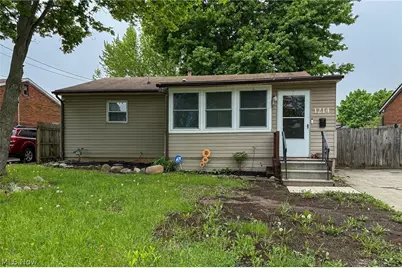 1214 Pennsylvania Avenue, Lorain, OH 44052 - Photo 1