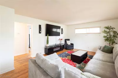 1640 Wiltshire Road, Akron, OH 44313 - Photo 1