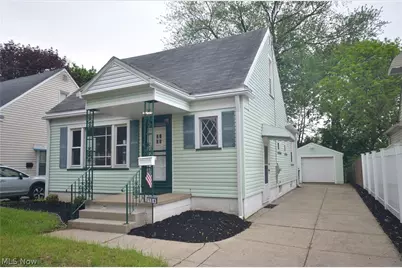 154 E Brookside Avenue, Akron, OH 44301 - Photo 1