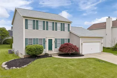 668 Oakcrest Drive, Wadsworth, OH 44281 - Photo 1