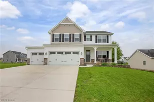 2735 Forestview St NE, Canton, OH 44721 - Photo 1