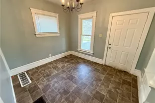 222 Rhodes Ave, Akron, OH 44302 - Photo 5
