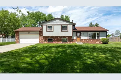 913 Sherwood Drive, Macedonia, OH 44056 - Photo 1