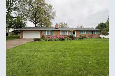 2552 Applegrove Street NW, North Canton, OH 44720 - Photo 1