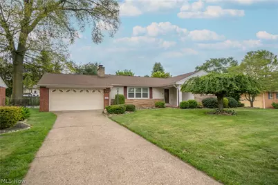 1718 Dexter Road NE, Massillon, OH 44646 - Photo 1