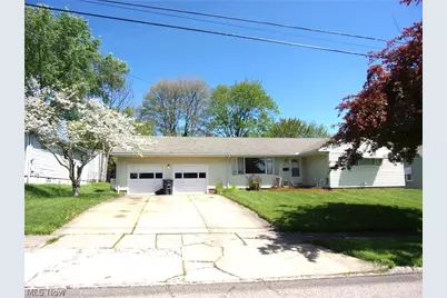 687 E Catawba Avenue, Akron, OH 44306 - Photo 1