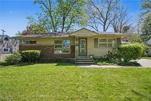 2471 19th St, Cuyahoga Falls, OH 44223 - Photo 1