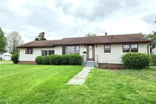 2350 7th St NE, Canton, OH 44704 - Photo 1