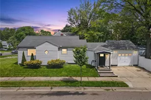 1043 Slosson St, Akron, OH 44320 - Photo 1