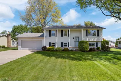 11074 Sagebrush Avenue NE, Uniontown, OH 44685 - Photo 1