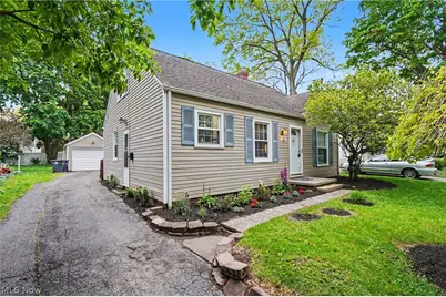 131 Sheldon Drive, Akron, OH 44313 - Photo 1
