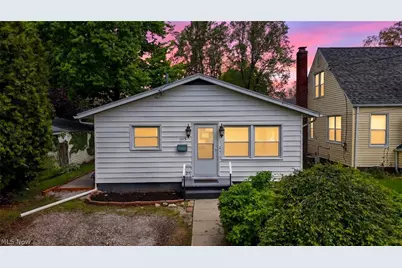 1115 21st Street NE, Canton, OH 44714 - Photo 1