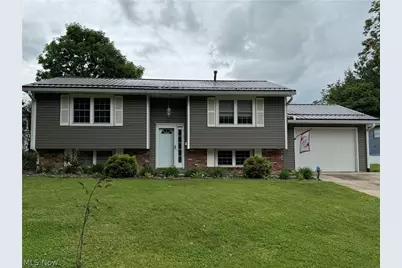 106 Oakview Drive, Marietta, OH 45750 - Photo 1