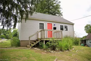 124 E King St, Zanesville, OH 43701 - Photo 1