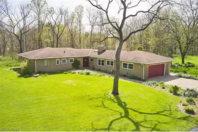 3288 Spring Valley Road, Akron, OH 44333 - Photo 1