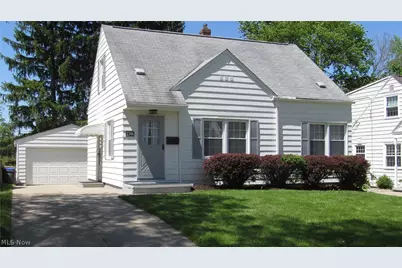 2346 26th Street, Cuyahoga Falls, OH 44223 - Photo 1