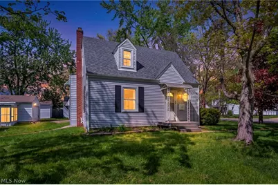228 Sanford Street, Ravenna, OH 44266 - Photo 1