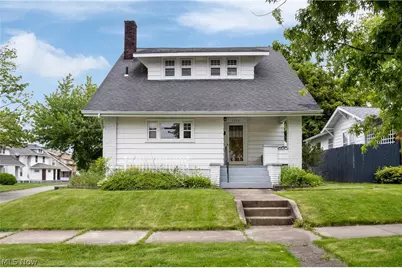 2206 S Linden Avenue, Alliance, OH 44601 - Photo 1