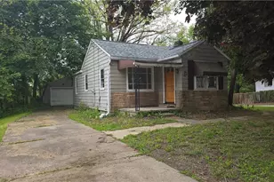 146 Hermann St, Barberton, OH 44203 - Photo 1
