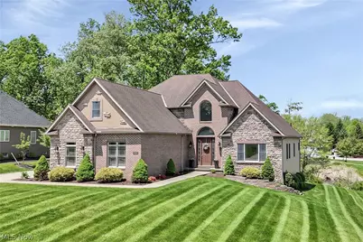 9000 Crooked Creek Lane, Grandview Heights, OH 44147 - Photo 1