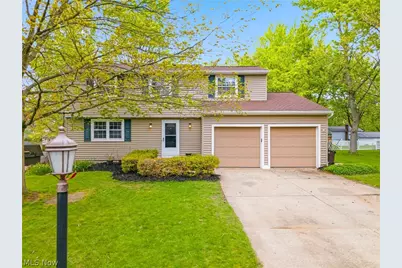 4501 Chatwood Drive, Stow, OH 44224 - Photo 1