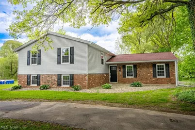 6518 Lorraine Avenue NW, Massillon, OH 44646 - Photo 1