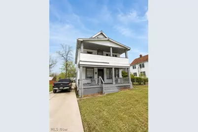 9521 Mount Auburn Avenue, Loveland, OH 44104 - Photo 1