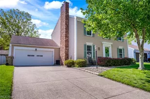 2338 Plymouth Ln, Cuyahoga Falls, OH 44221 - Photo 1