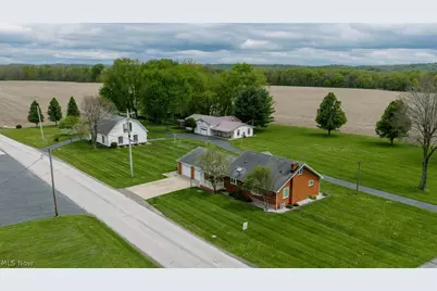 8010 Elson Street SE, Waynesburg, OH 44688 - Photo 1