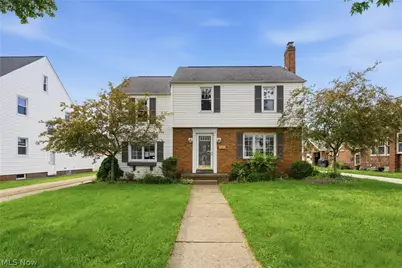 215 Harter Avenue NW, Canton, OH 44708 - Photo 1
