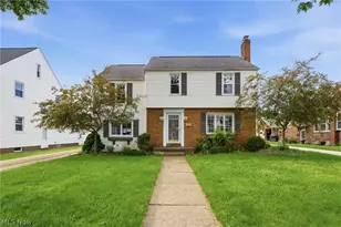 215 Harter Ave NW, Canton, OH 44708 - Photo 1