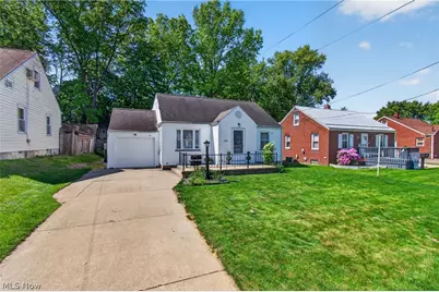 1208 39th Street NW, Canton, OH 44709 - Photo 1