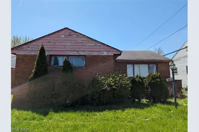 18612 Restor Avenue, Loveland, OH 44122 - Photo 1