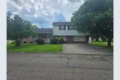 206 E 5th Street, Williamstown, WV 26187 - Photo 1