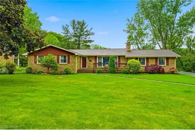 612 Church Street SW, North Canton, OH 44720 - Photo 1
