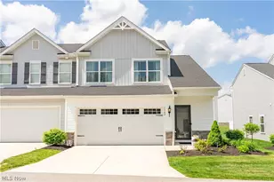 1362 Maple Grove Ln, Uniontown, OH 44685 - Photo 1